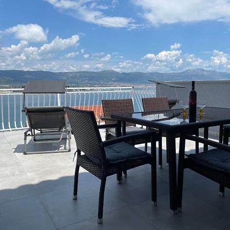Apartment Roko Trogir Buitenkant foto