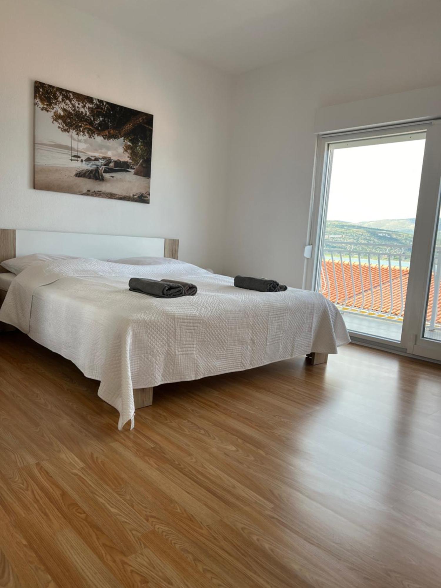 Apartment Roko Trogir Buitenkant foto